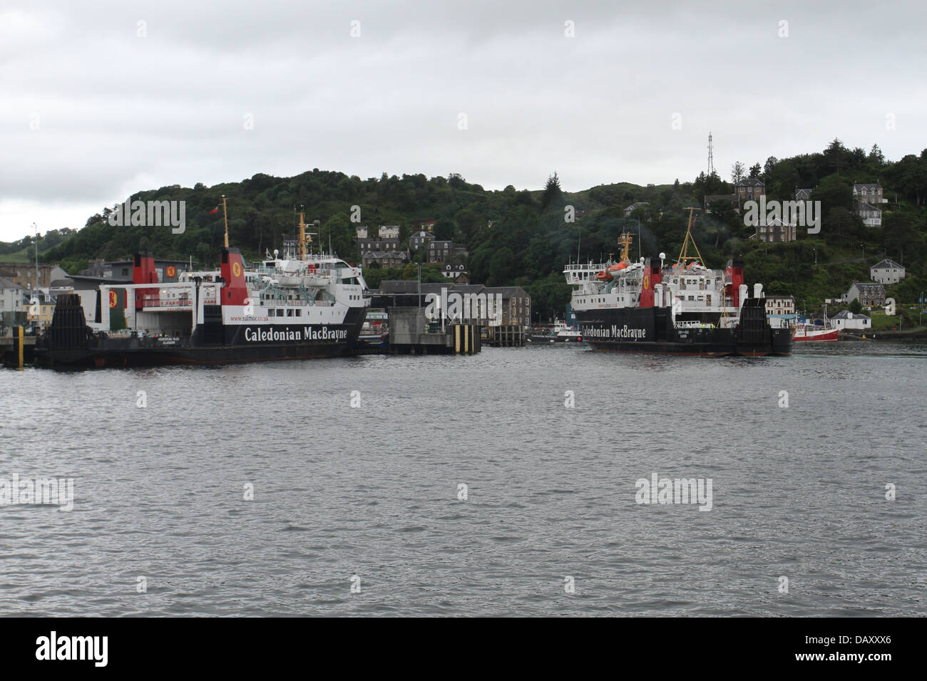 Transportation calmac ferries scottish ferry hi-res stock photography ...