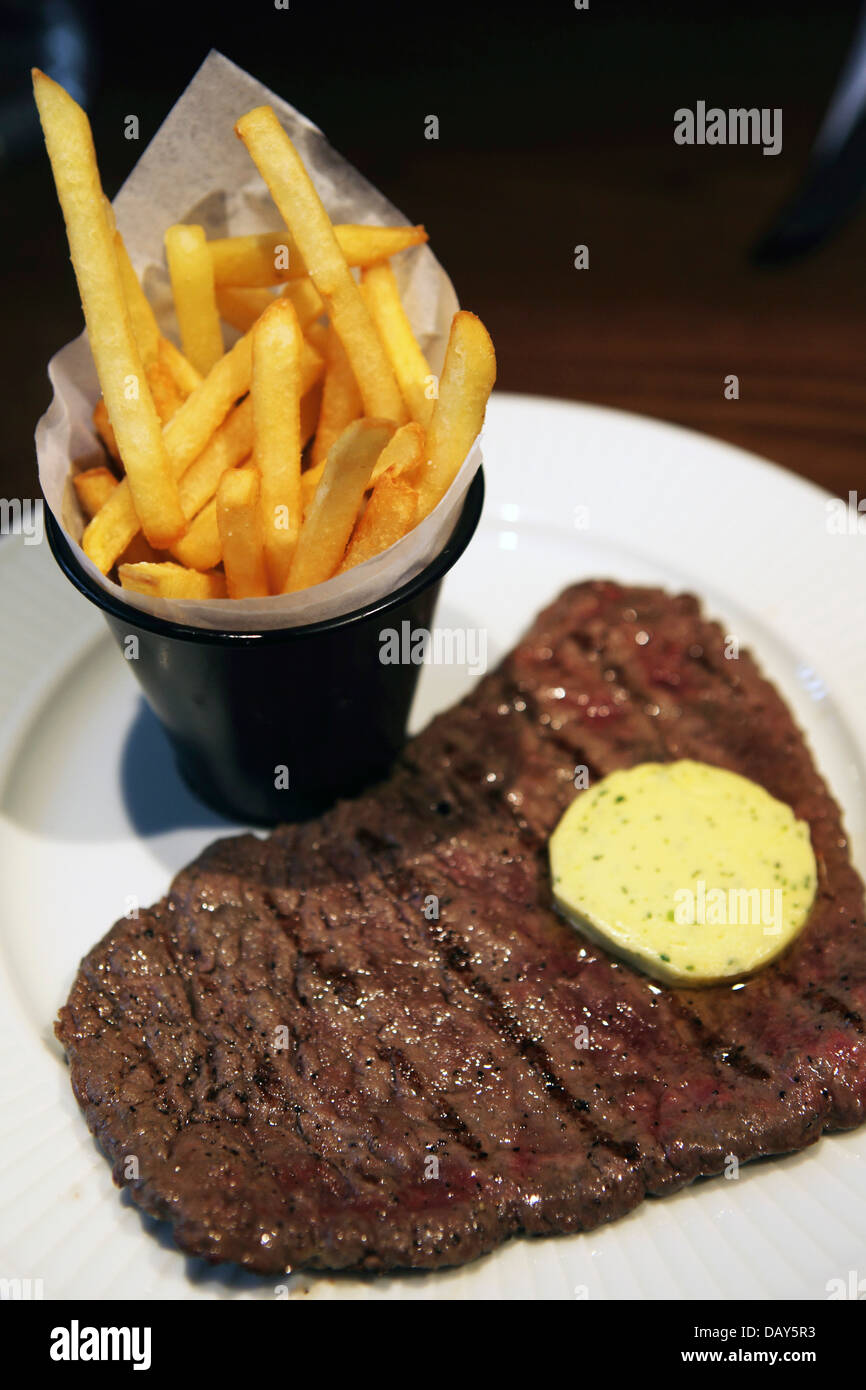 Chlorestrol hires stock photography and images Alamy