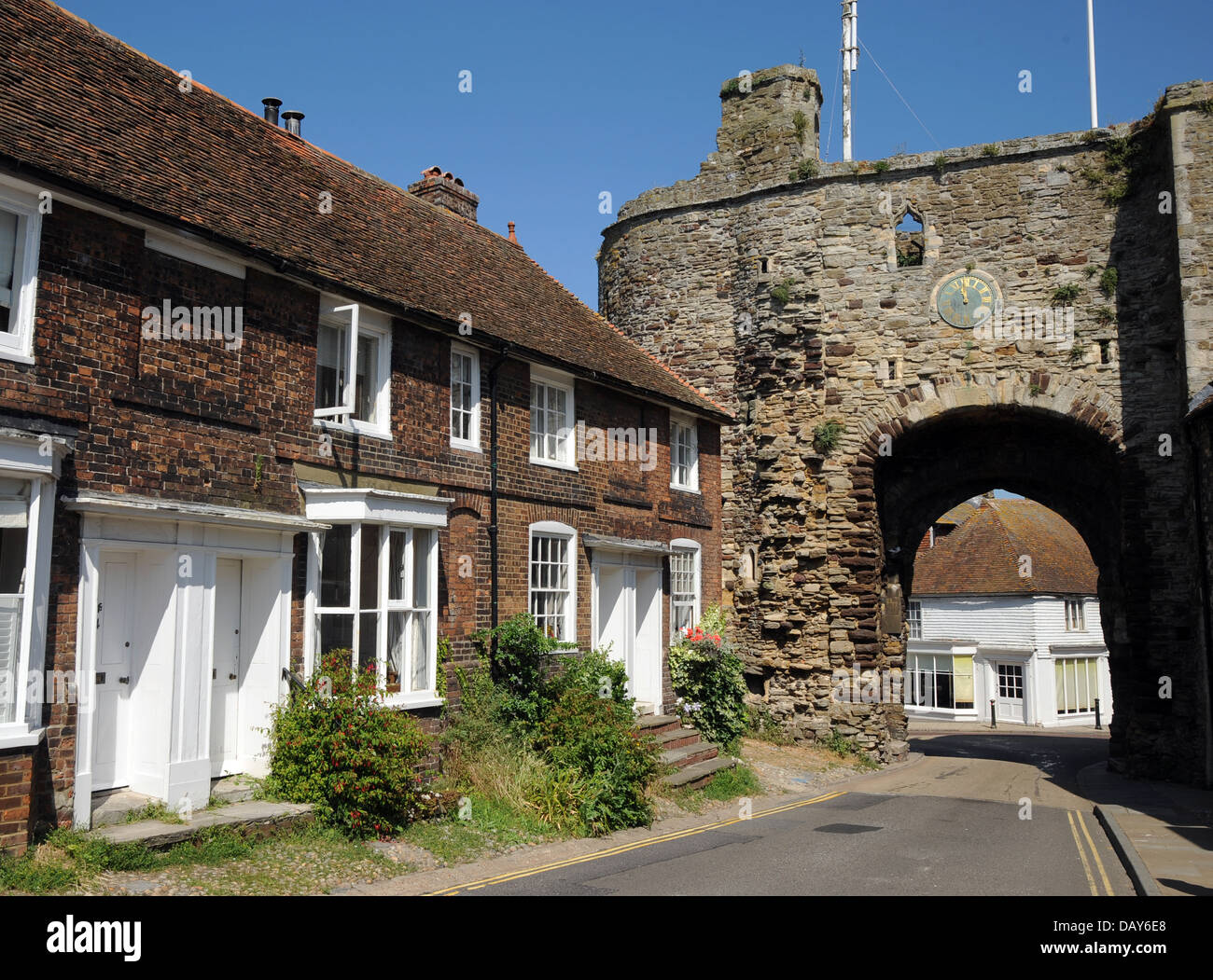 The Landgate in the village of Rye, dating from 1329 during the reign of King Edward III. Stock Photo
