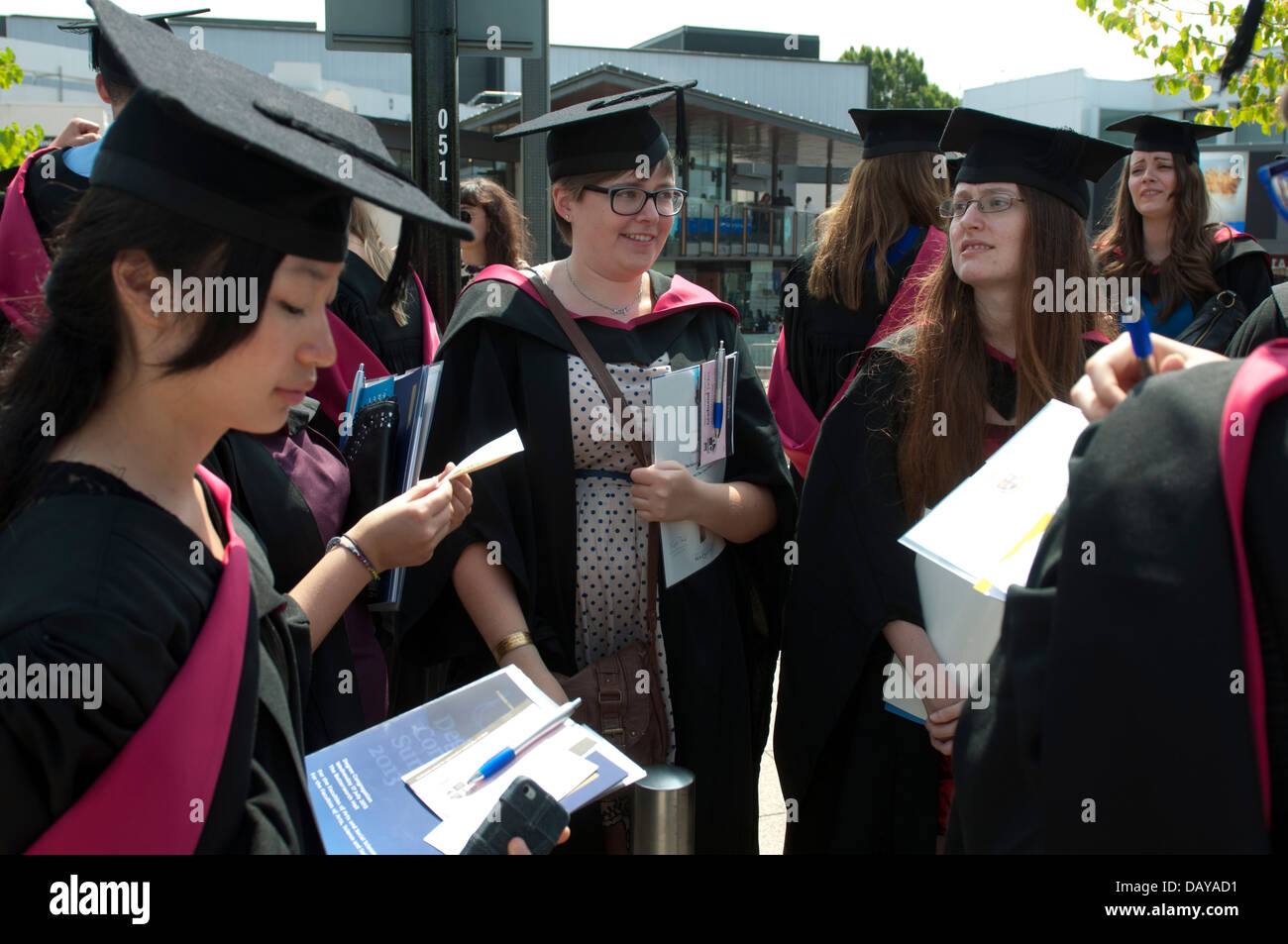 warwick graduation gown hire