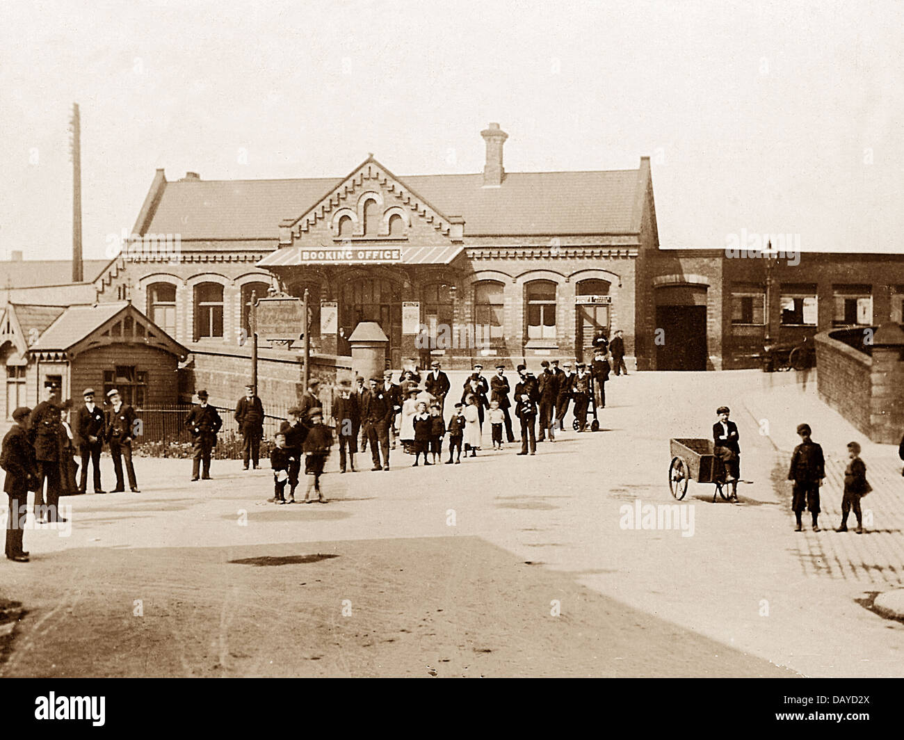 Workington railway station hi-res stock photography and images - Alamy