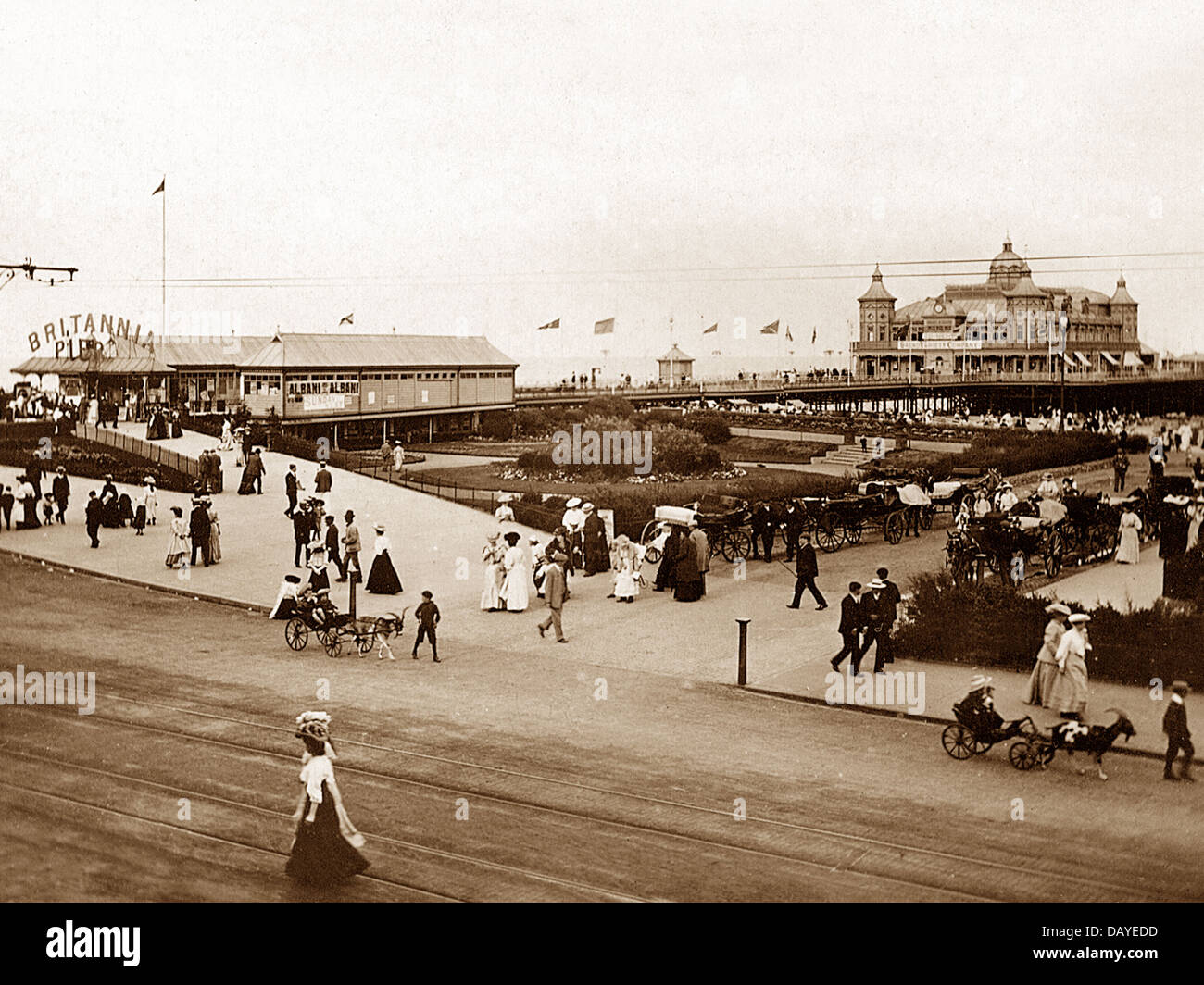 Great Yarmouth Britannia Pier early 1900s Stock Photo - Alamy