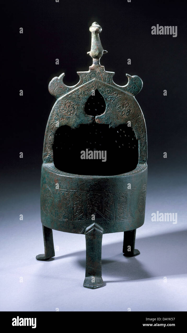 Qustul Ancient egyptian incense burner hi-res stock photography and images - Alamy