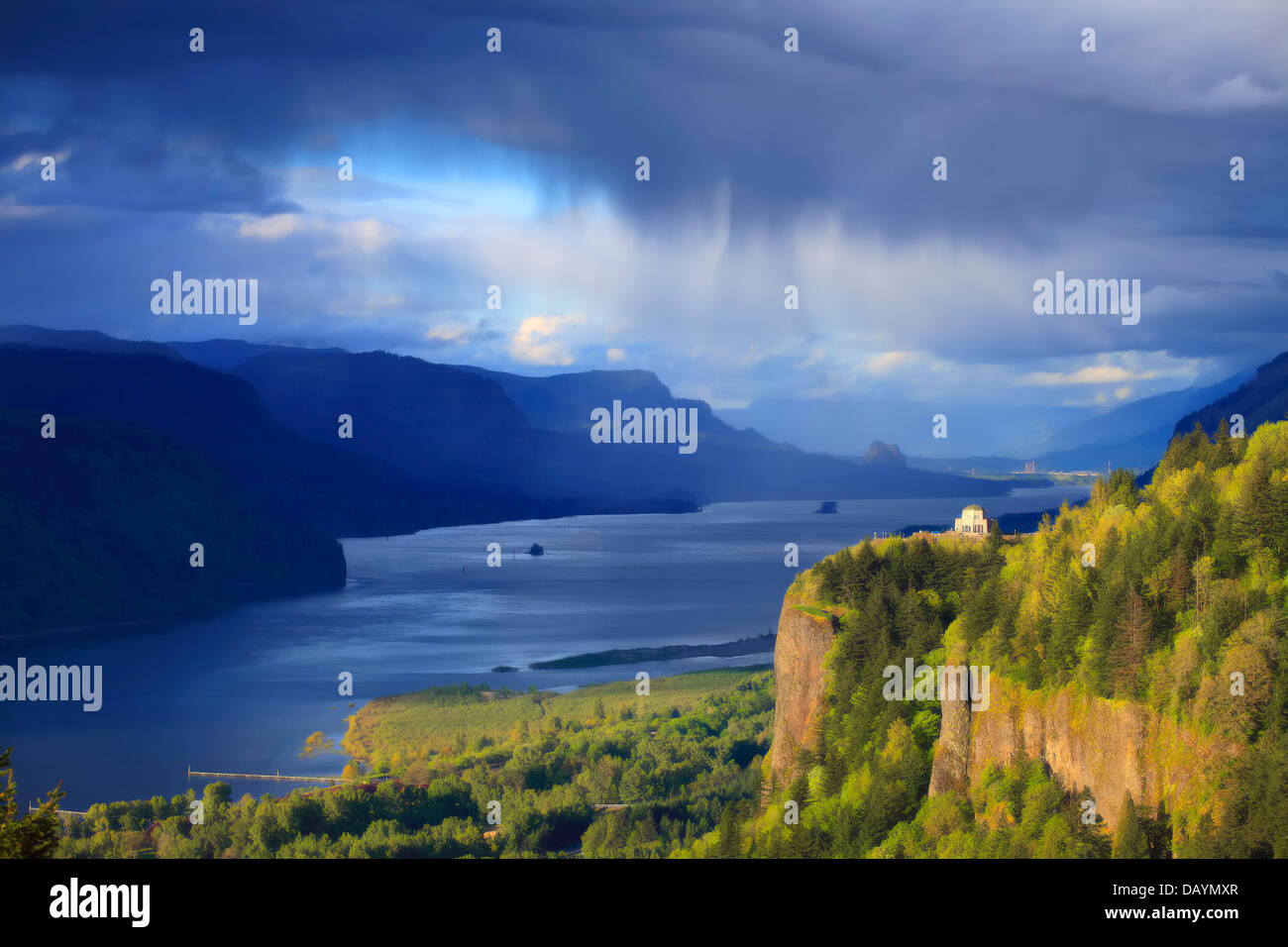 Rain and stormy weather in the Columbia River Oregon Stock Photo