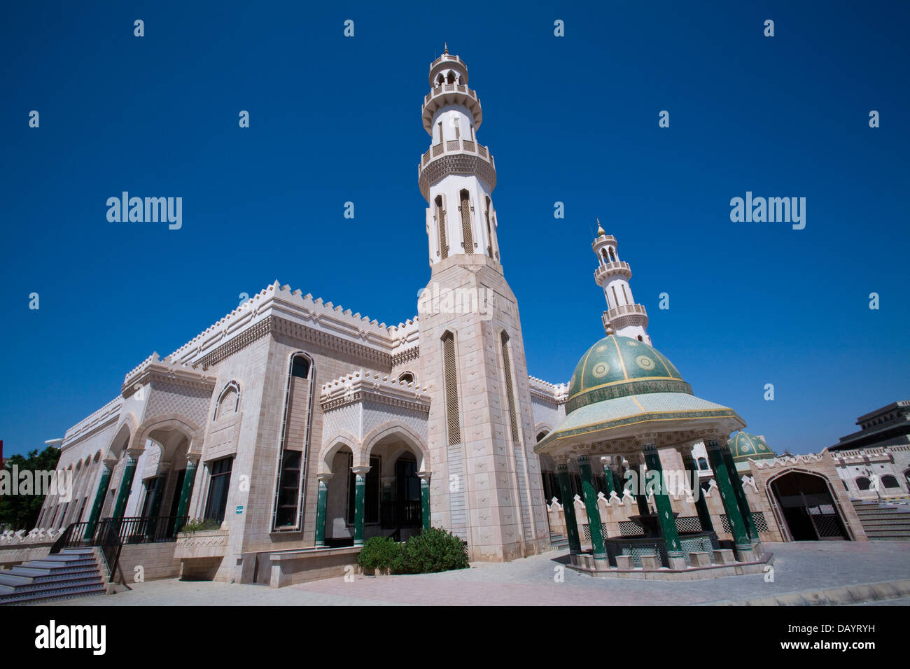 Elegant Shanfari Mosque was financed by an Omani oil minister, Salalah, Dhofar Province, Oman. Stock Photo