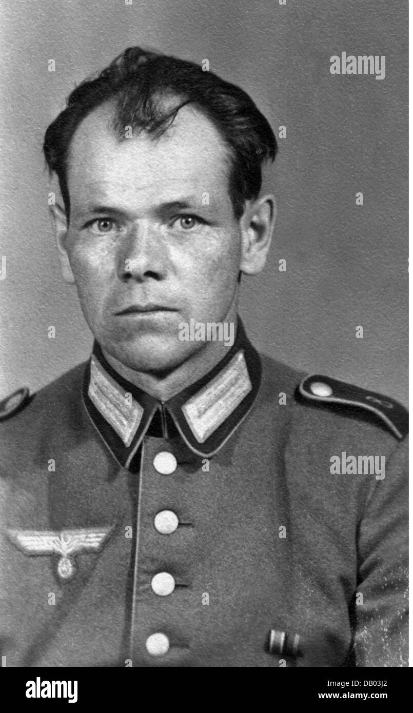 Nazism / National Socialism, military, army, portrait of a German soldier, passport photograph, circa 1939, Additional-Rights-Clearences-Not Available Stock Photo
