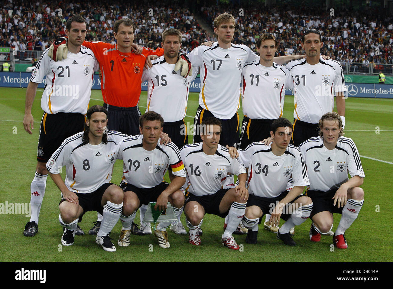 The German side poses before the UEFA Euro 2008 qualifier Germany v San