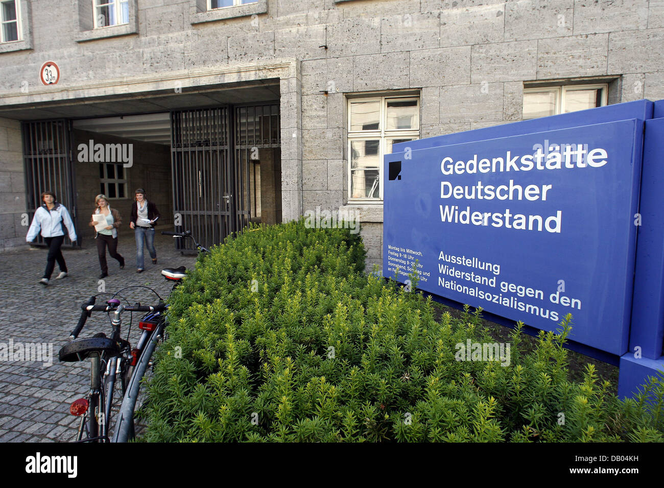 The picture shows the entrance to Bendlerblock, the German resistance memorial, in Berlin, Germany, 27 June 2007. The historical building hosted German fleet armament, Hitler's speech on 3 February 1933 and the attempted assassination of Hitler on 20 July 1944. Avowed scientologist Tom Cruise plans to play resistance fighter Claus Schenk Graf von Stauffenberg, who was shot that day Stock Photo