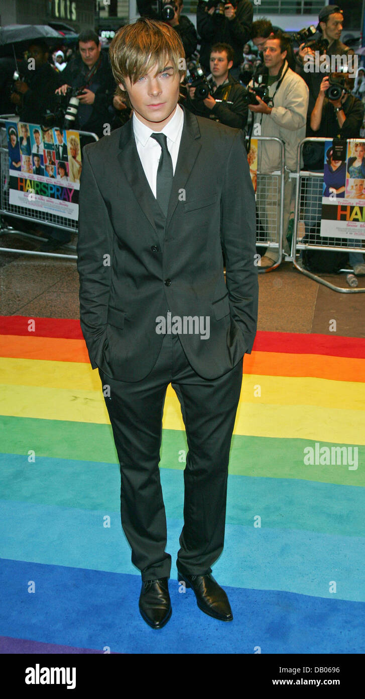 US-American actor Zac Efron arrives for the UK film premiere of Adam Shankman's film 'Hairspray' held at Odeon West End cinema in London, England, 05 July 2007. The film is an adaptation of the Tony award-winning Broadway production 'Hairspray', featuring new and original material based on John Water's 1988 classic about star-struck teenagers on a local Baltimore dance show. Photo: Stock Photo