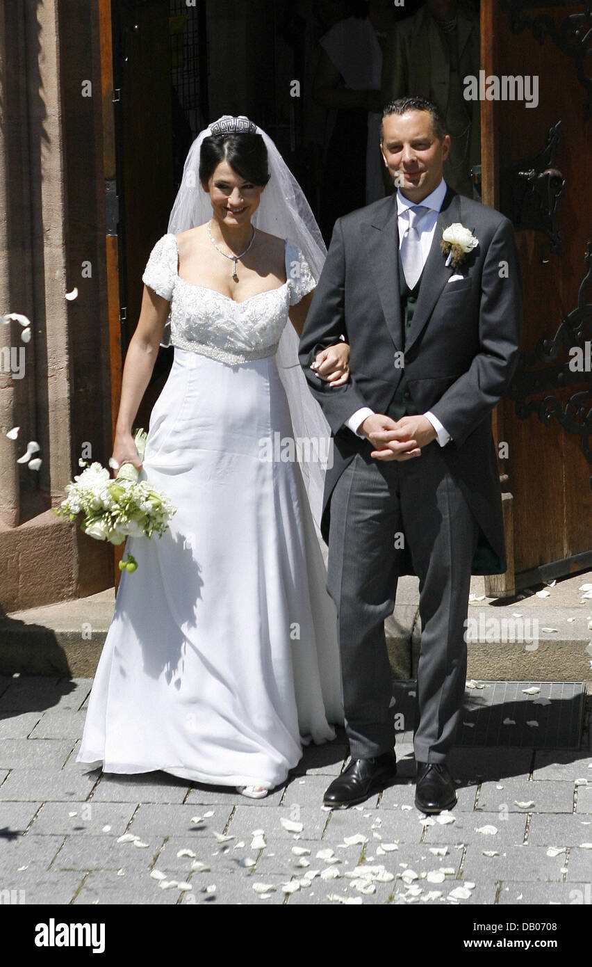 the-newly-weds-actress-mariella-ahrens-and-patrick-count-faber-castel-DB0708.jpg