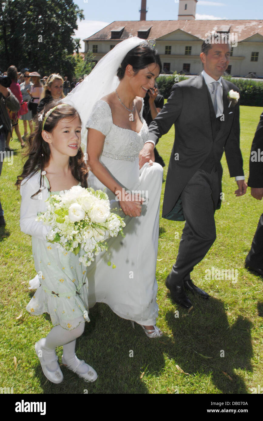 the-newly-weds-actress-mariella-ahrens-and-patrick-count-faber-castel-DB070A.jpg