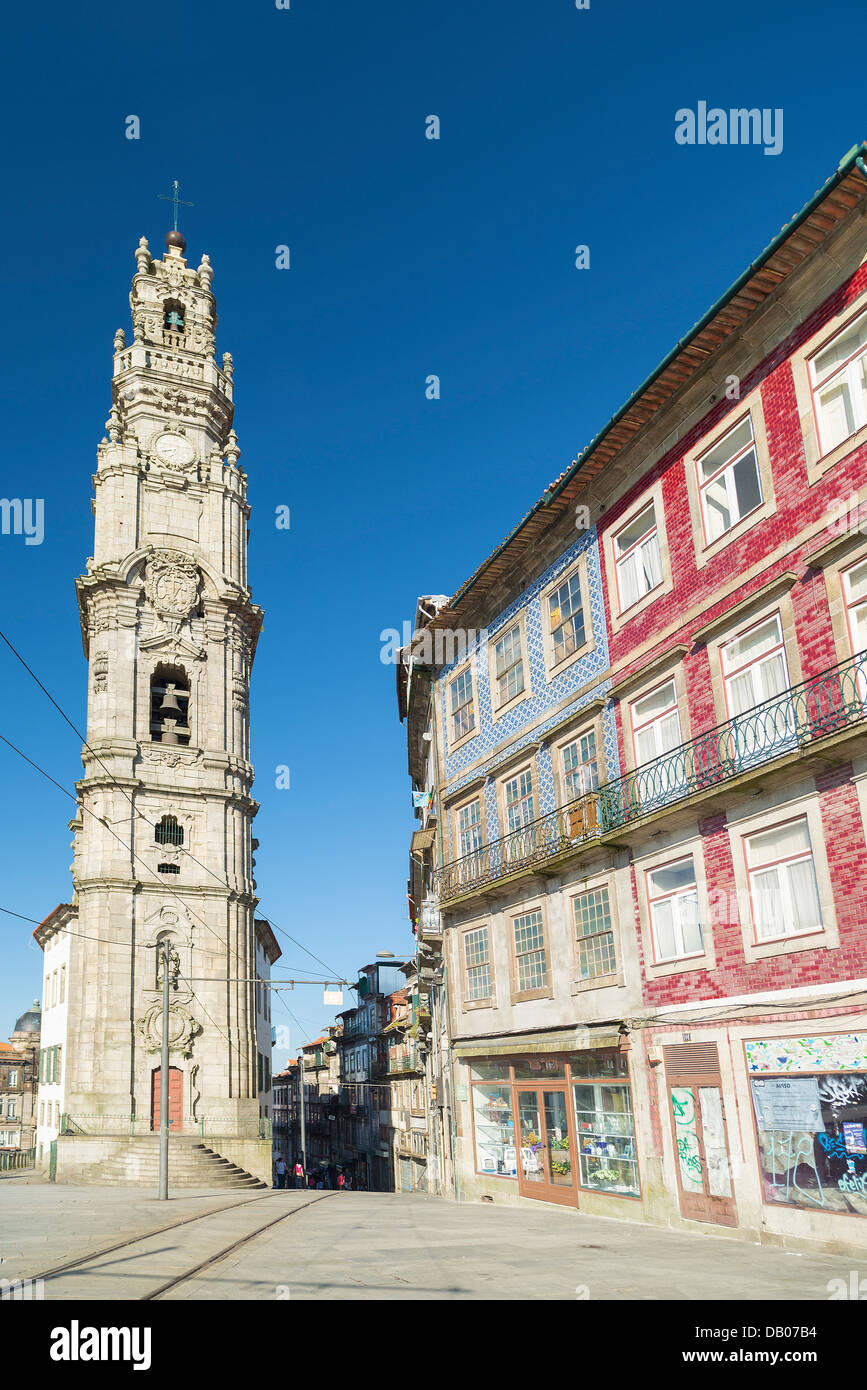 torre dos clerigos in porto portugal Stock Photo - Alamy