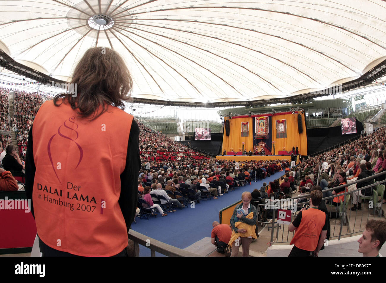 The photo depicts a general view of Hamburg Rothenbaum tennis stadium ...