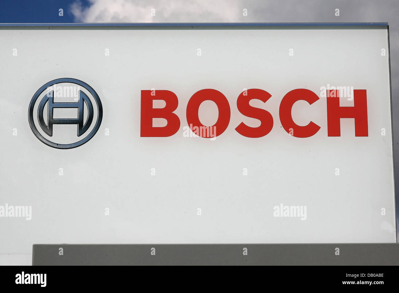 Photo shows bosch company logo hi-res stock photography and images - Alamy