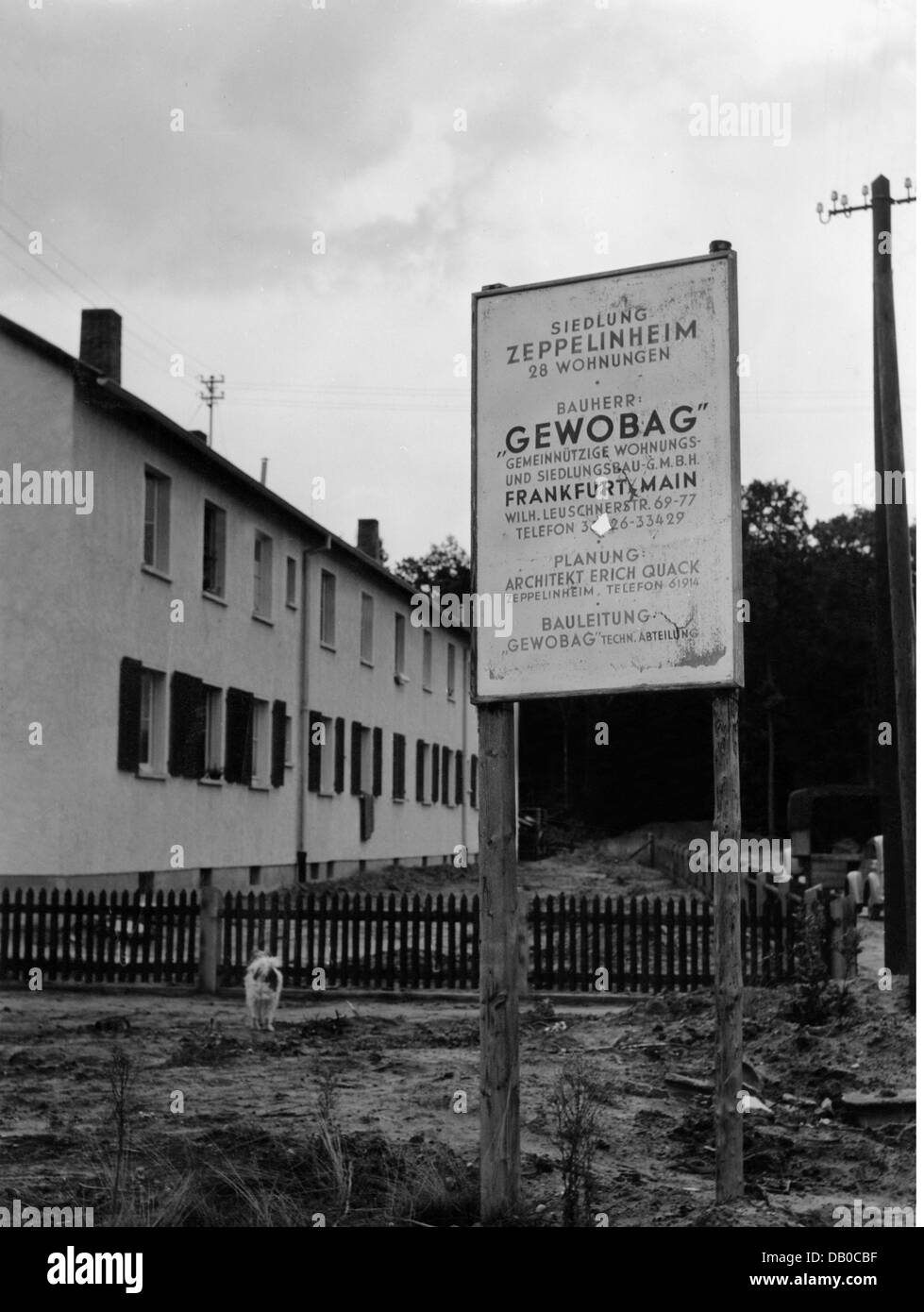 post war period, reconstruction, Germany, Gemeinde Zeppelinheim, Neu-Isenburg,  new houses, 1950s, Additional-Rights-Clearences-Not Available Stock Photo -  Alamy