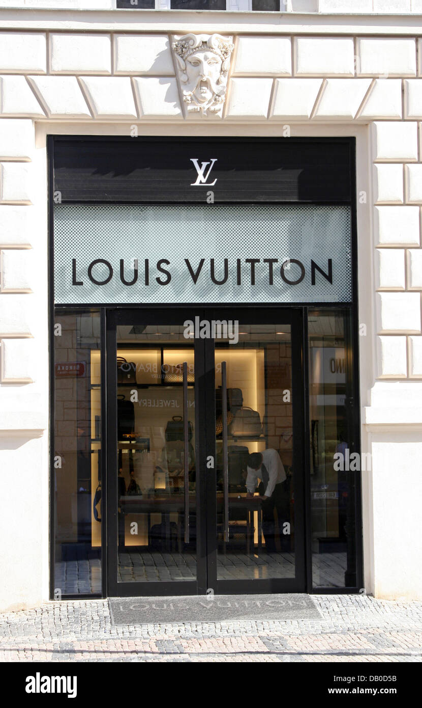 PRAGUE, CZECHIA - NOVEMBER 1, 2019: Louis Vuitton Logo On Their Local  Boutique In Vienna. Louis Vuitton Is A Fashion House Manufacturer And  Luxury Retail Company From France. Picture Of Louis Vuitton