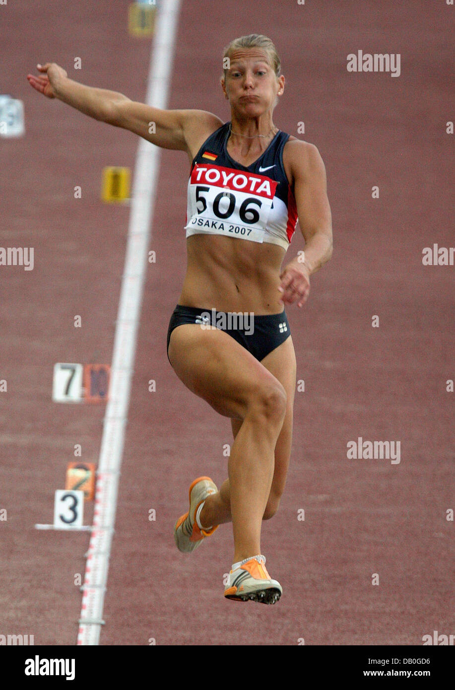 German heptathlete athlete Jennifer Oeser shown in action during the long jump contest at the IAAF Athletics World Championships at Nagai stadium in Osaka, Japan, 26 August 2007. Photo: Gero Breloer Stock Photo