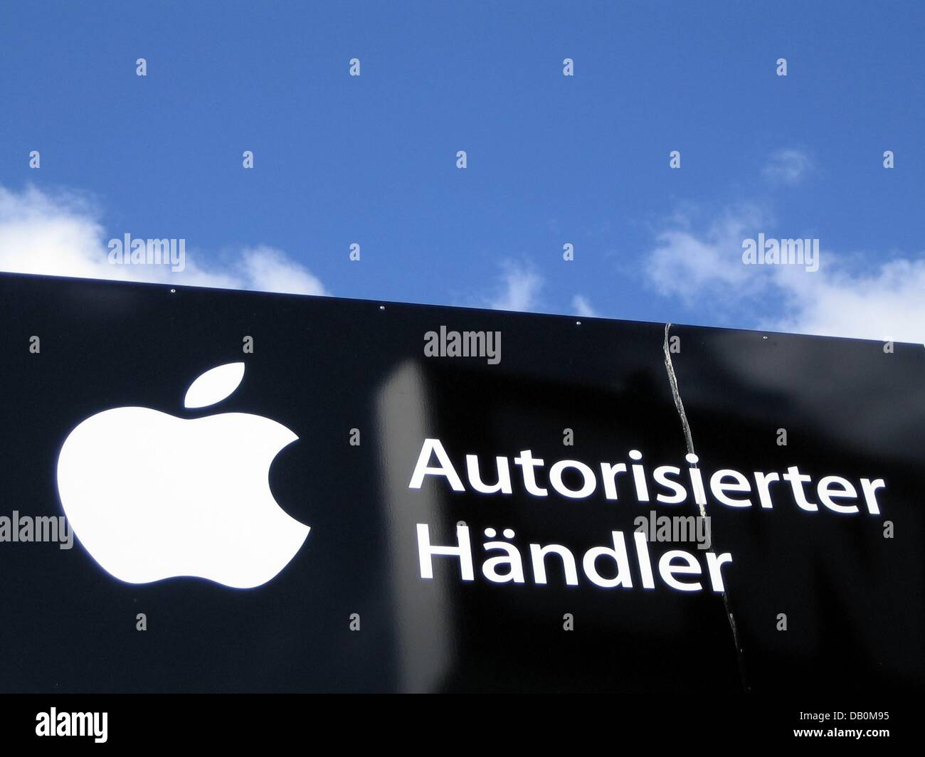 The photo depicts the company logo of US American computer and