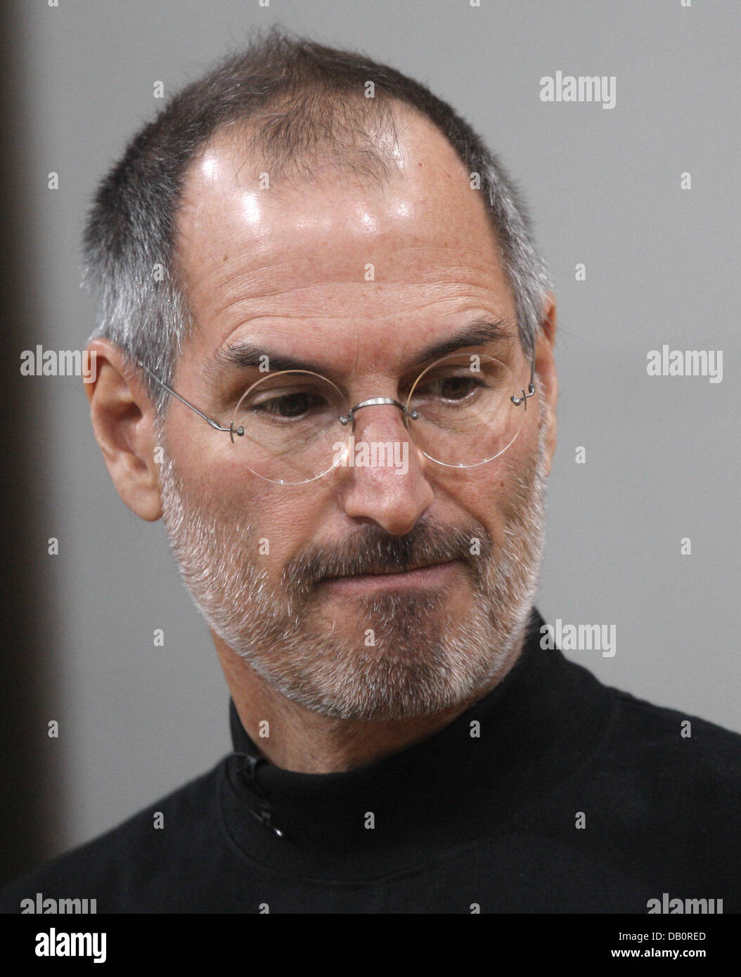 Apple CEO Steve Jobs presents the iPhone in Berlin, 19 September 2007