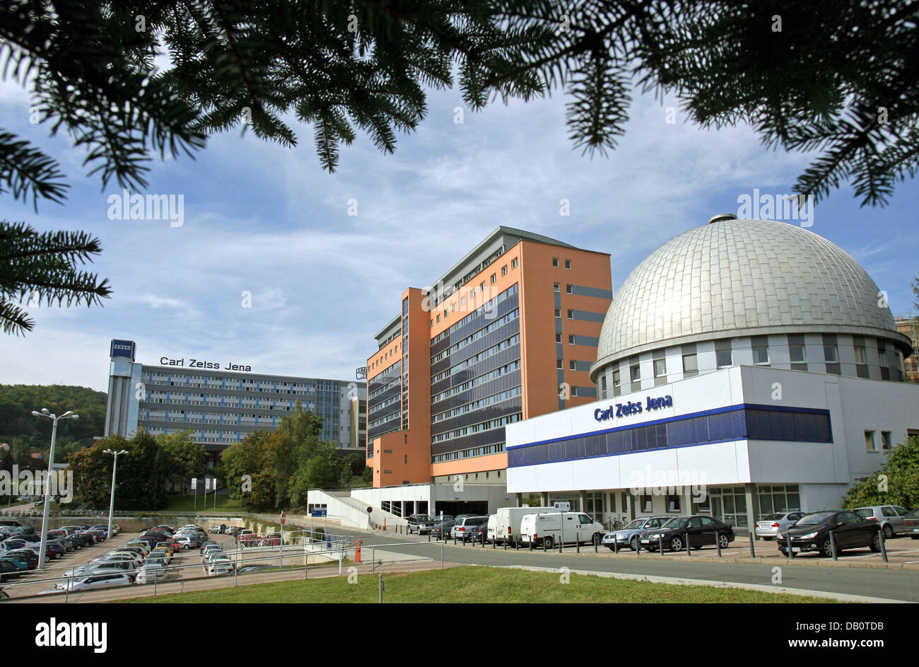 The picture shows the company headquarters of Carl Zeiss Jena GmbH, Jena, Germany, 17 September 2007. Carl Zeiss was founded in 1846 in Jena as factory for industrial measurements and medical devices. Today it is the leading group in the opict and optoelectronic industry. The group employs 11,300 people and is present and has subsidiaries in more that 30 countries.  Photo: Jan-Pete Stock Photo