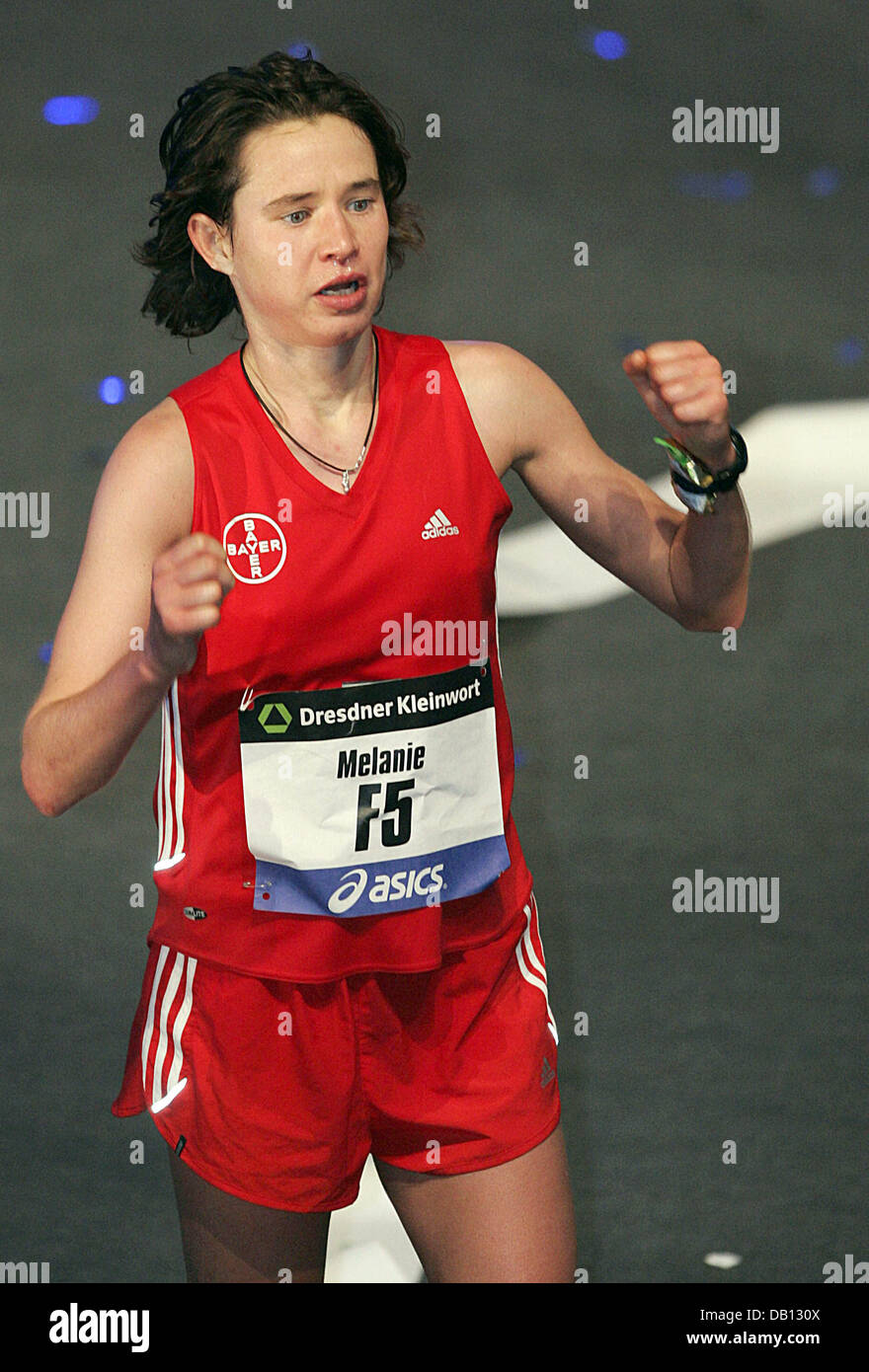 melanie kraus Winning female runner Melanie Kraus cheers as she passes the finish line of  the Frankfurt Marathon in Frankfurt, Germany, 28 October 2007. Kraus  clocked 2:28.58 hrs. Some 11,000 runners particpated in the