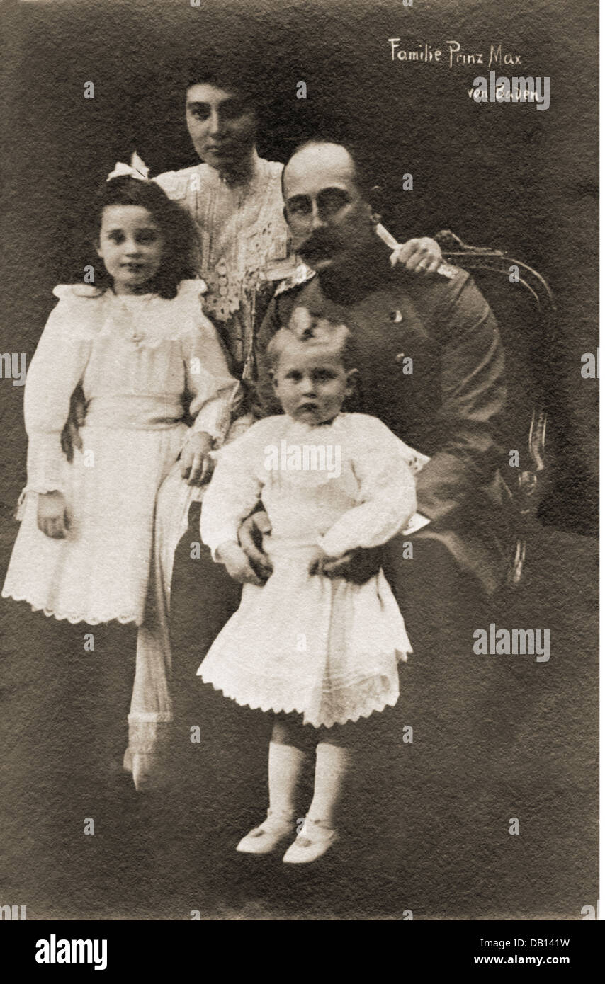 Maximilian, 10.7.1867 - 6.11.1929, prince of Baden, German politician, with wife Marie Louise, daughter Marie Alexandra and son Berthold, picture postcard, brothers Hirsch, Karlsruhe, circa 1910, Stock Photo