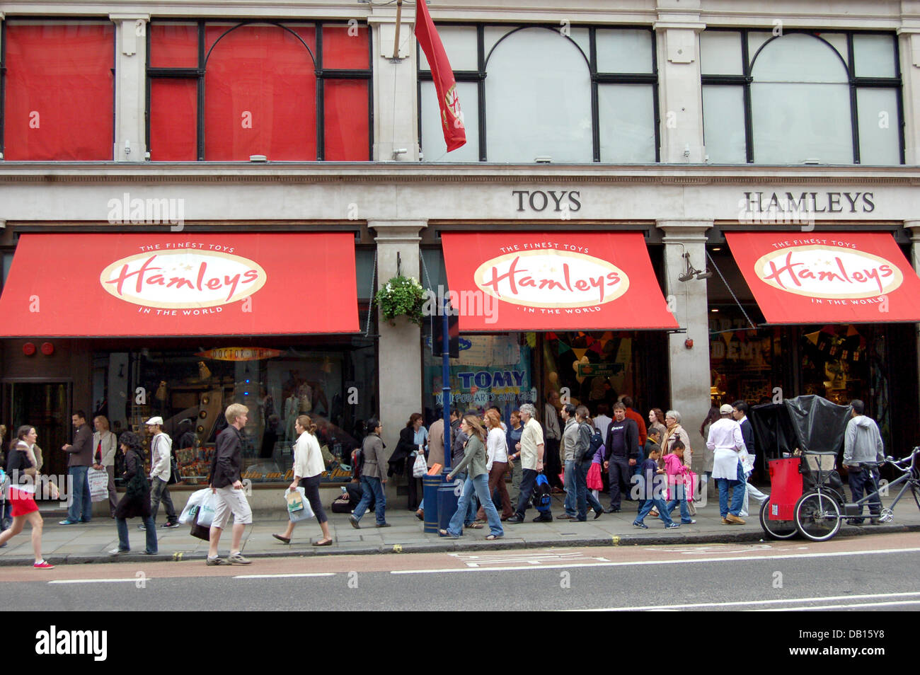 (dpa file) The file picture dated May 2006 shows world's biggest toy