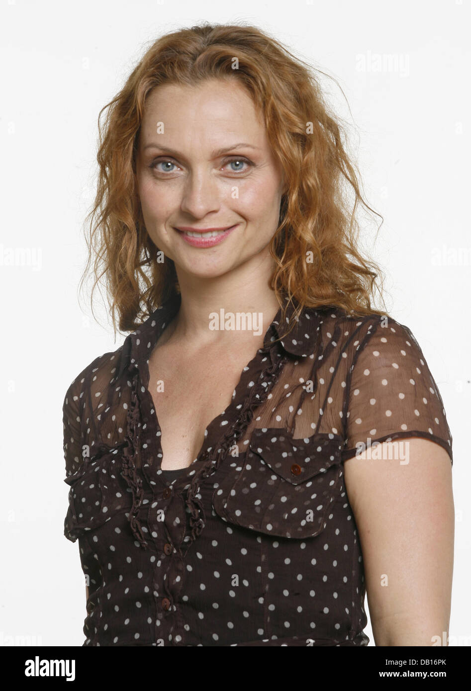 Actress Catherine Flemming ('Marietta') poses at a photo call for the TV movie series 'Commissario Laurenti' in Hamburg, Germany, 07 November 2007. The two new movies will be on the air on 20 December 2007 and 10 January 2008 on state channel ARD. Photo: Sebastian Widmann Stock Photo