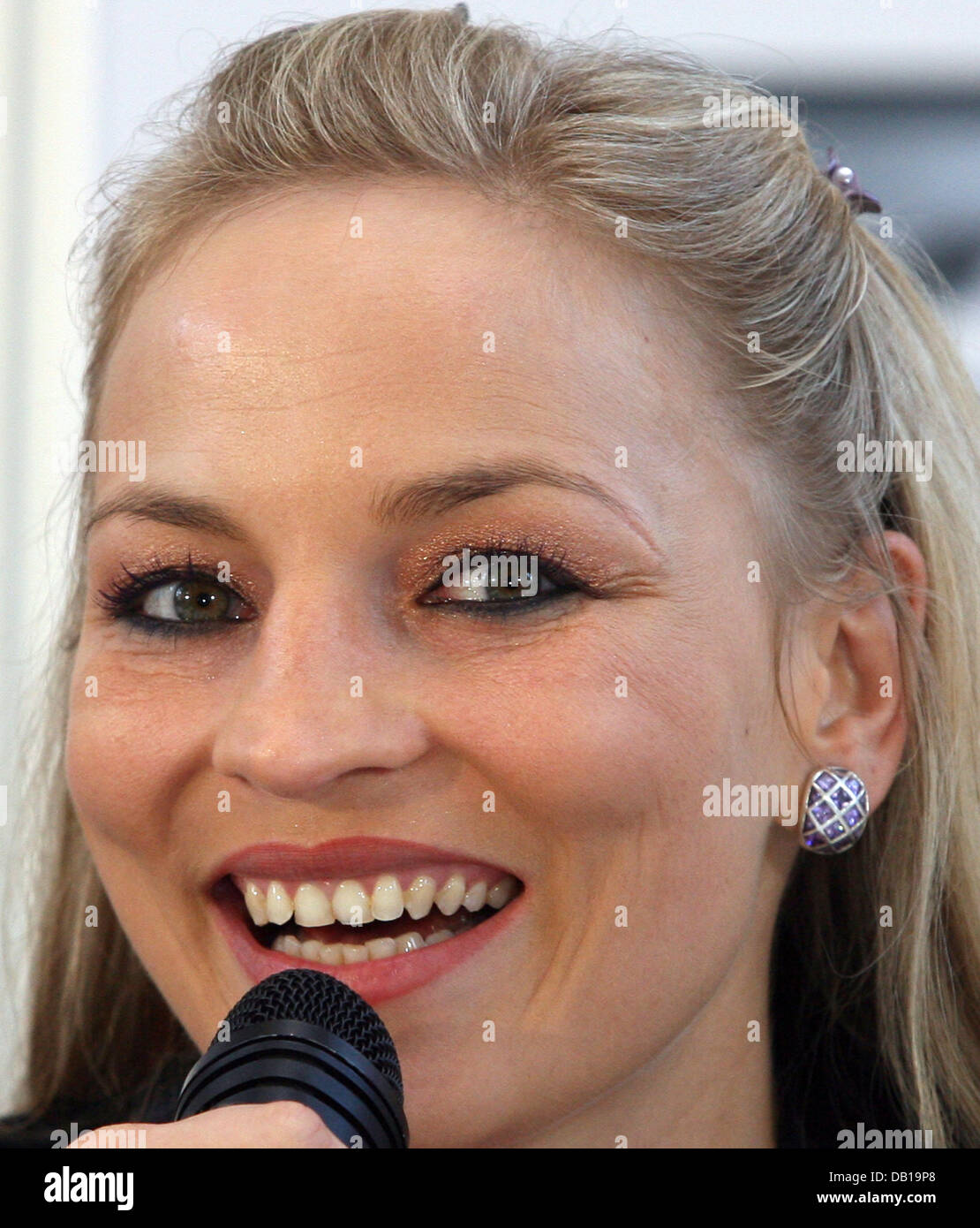 World boxing champion regina halmich hires stock photography and