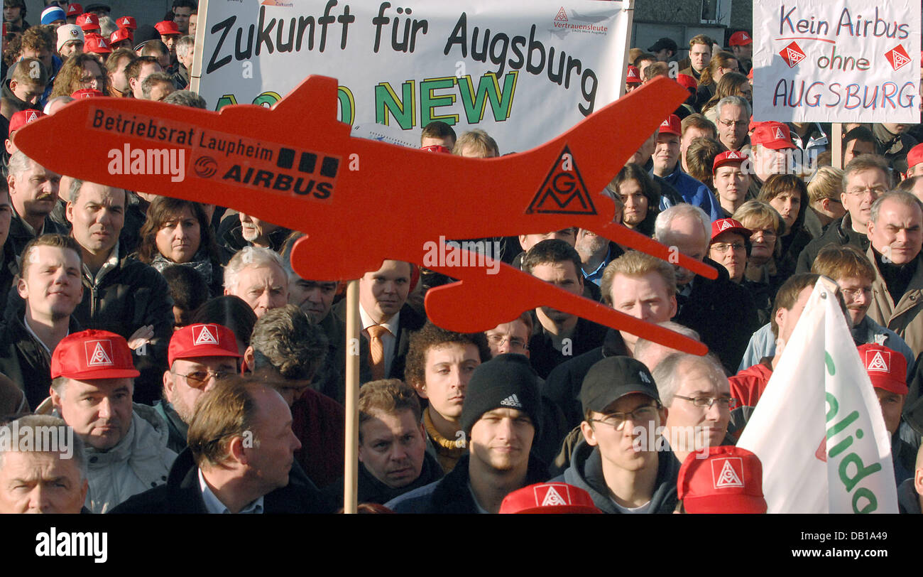 Employees of EADS (European Aeronautic Defence and Space Company