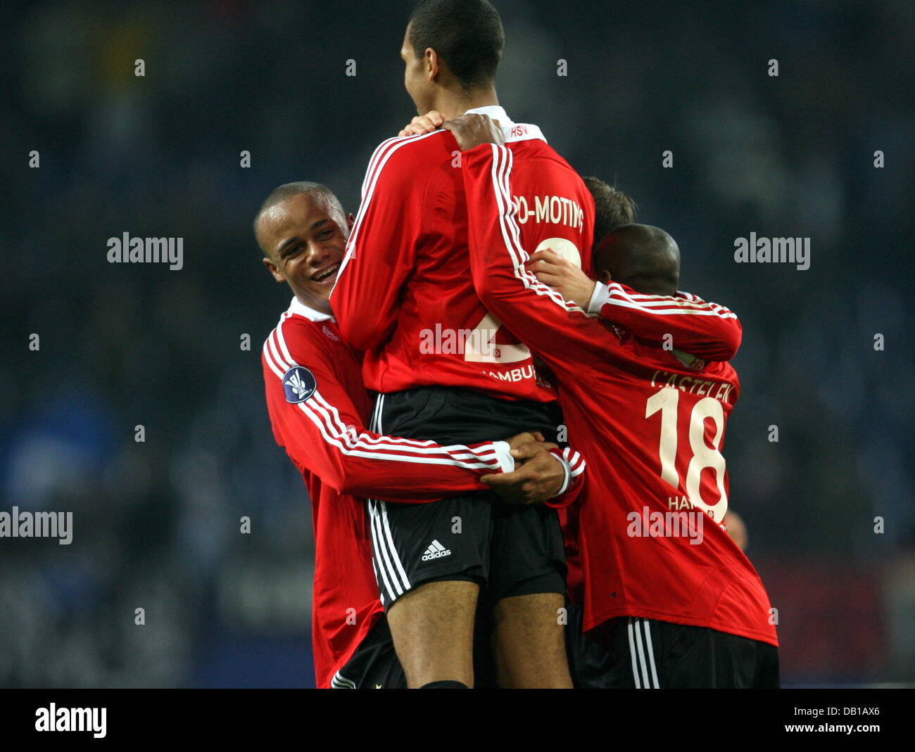 L R Hamburg S Vioncent Kompany Eric Maxim Choupo Moting And Romeo Stock Photo Alamy
