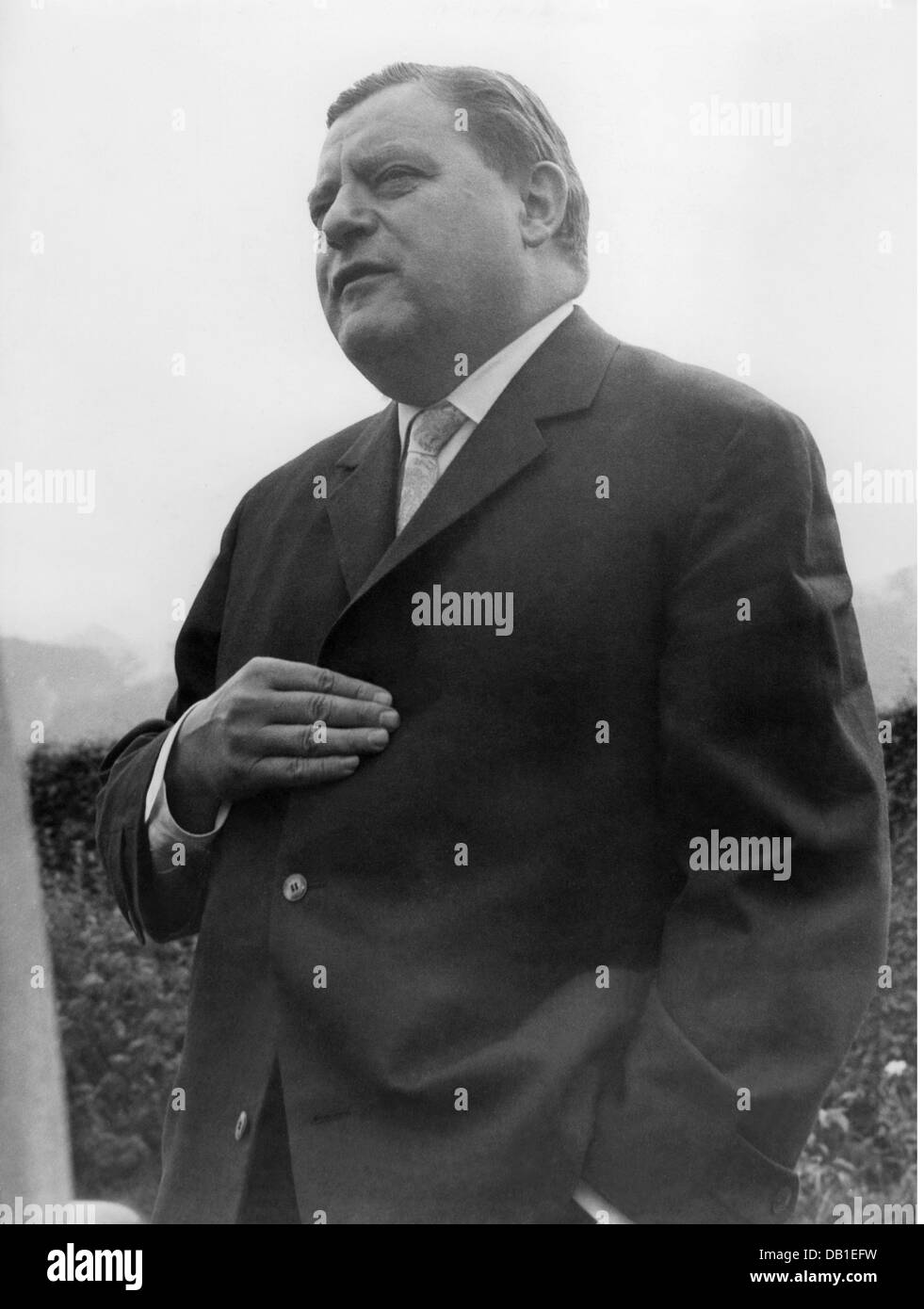 Strauss, Franz Josef, 6.9.1915 - 3.10.1988, German politician,  (, CSU), chairman of the Christlich-Soziale Union 18.3.1961 - 3.10.1988, half length, August 1963, Stock Photo