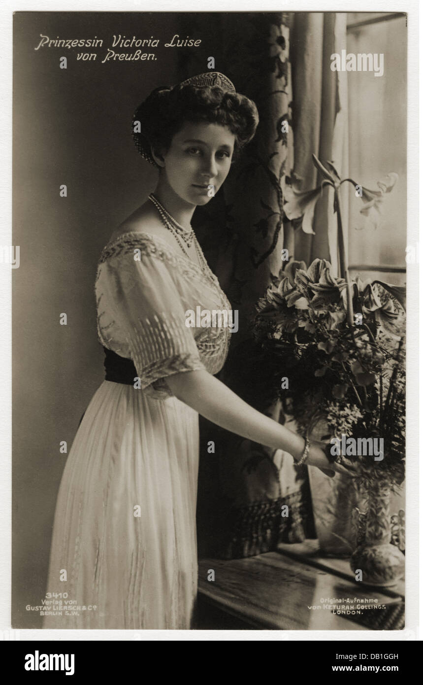 Victoria Louise, 13.9.1892 - 11.12.1980, Duchess of Brunswick 2.11.1913 - 8.11.1918, half length, picture postcard, publisher Gustav Liersch, Berlin, circa 1910, Stock Photo