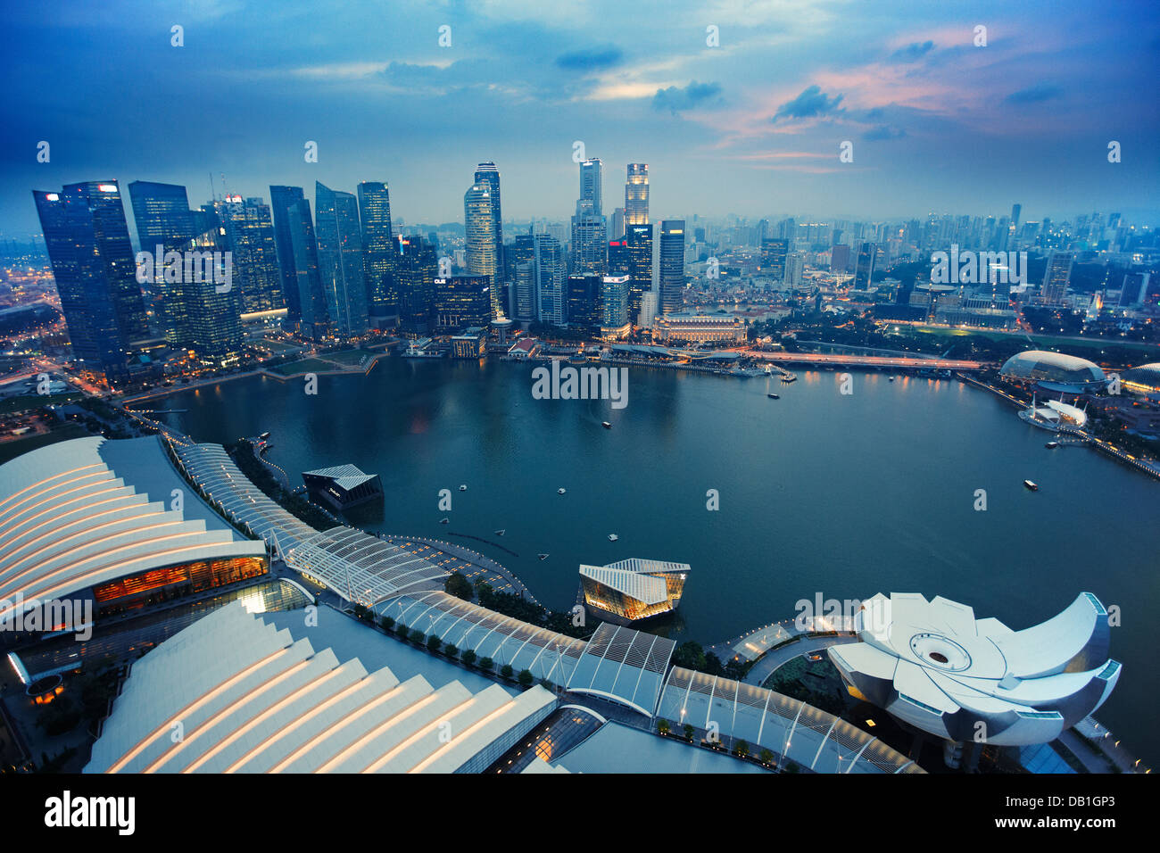 Singapore marina bay city skyline hi-res stock photography and images ...