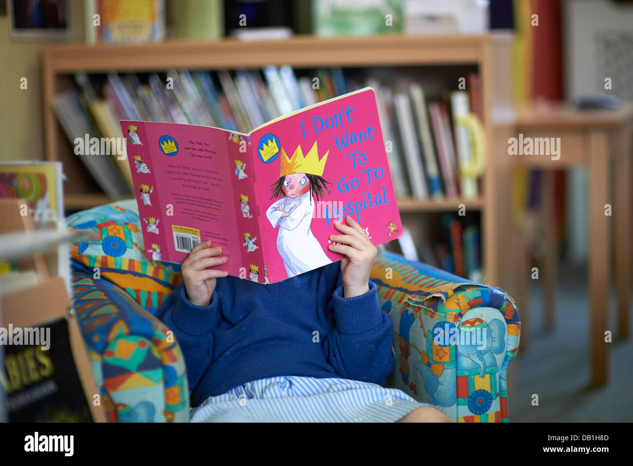 girl reading Stock Photo