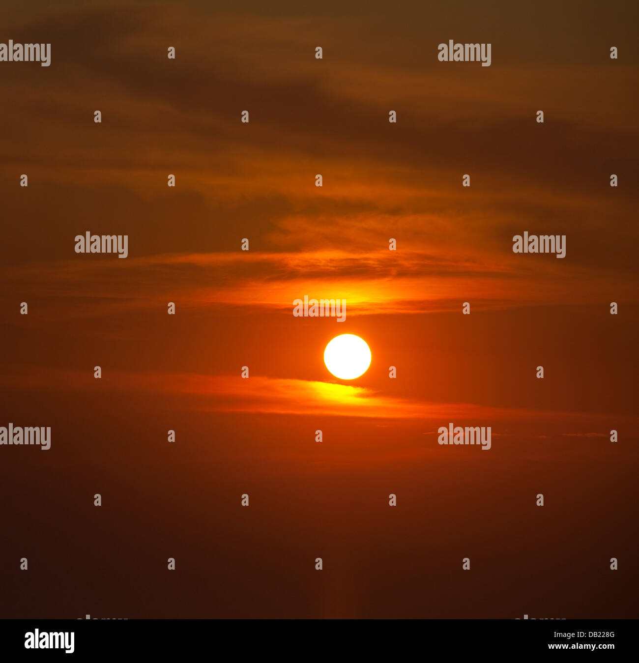 Cloudy dark sky sunset hi-res stock photography and images - Alamy