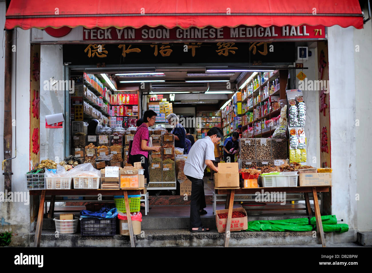 Chinese herbal medicine chinatown hires stock photography and images
