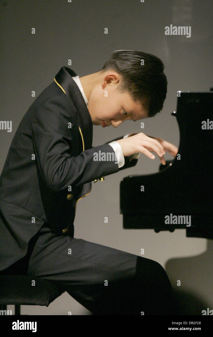 The only ten year old Chinese piano prodigy Niu Niu performs during the  concert event 'The next Generation III' in Dortmund, Germany, 16 December  2007. Label EMI is said to have signed