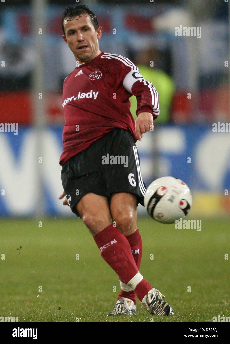 Roque Junior of Duisburg is on the ball during the Bundesliga match MSV  Duisburg v 1.FC Nuremberg at MSV Arena stadium of Duisburg, Germany, 02  December 2007. Diosburg won the match 1-0.