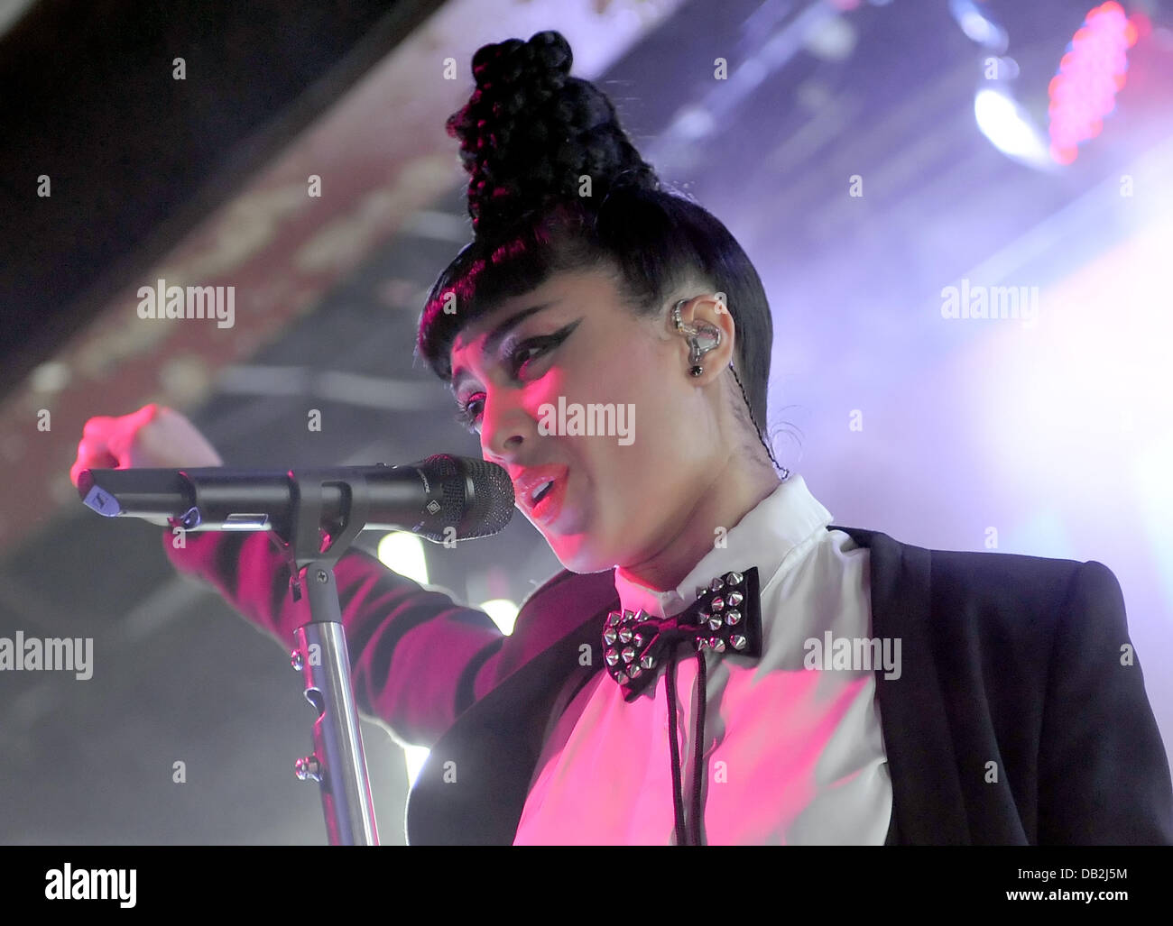 British singer Natalia Kills performs on stage at the Postbahnhof in Berlin, Germany, 12 September 2011. The singer will continue her tour in Cologne, Hamburg and Munich. Photo: Britte Pedersen Stock Photo