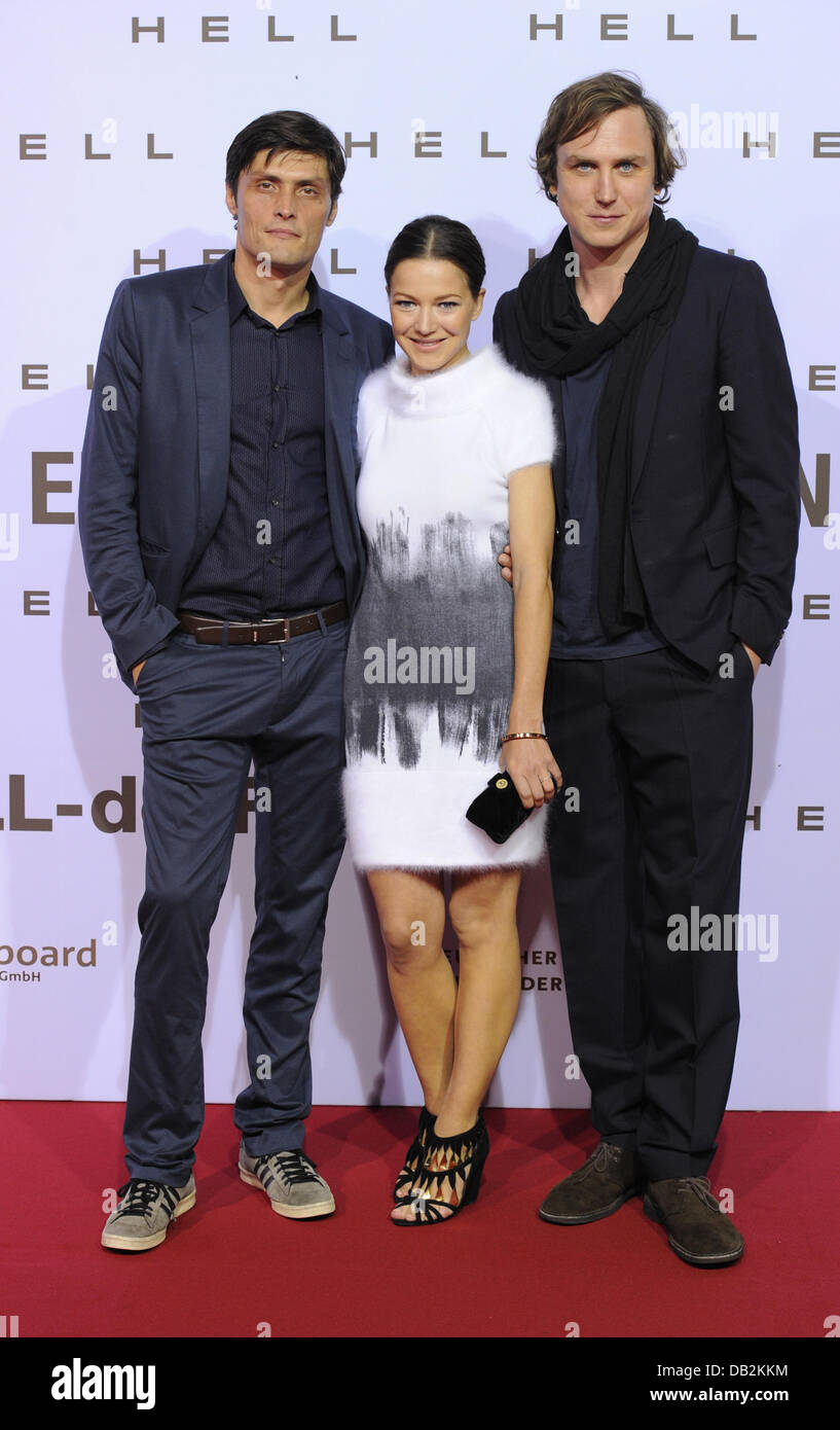 Actors Stipe Erceg (l-r), Hannah Herzsprung and Lars Eidinger arrive for the premiere of the film 'Hell' at the Kulturbrauerei cinema in Berlin, Germany, 15 September 2011. The film will be shown in German cinemas from 22 September on. Photo: Jens Kalaene Stock Photo