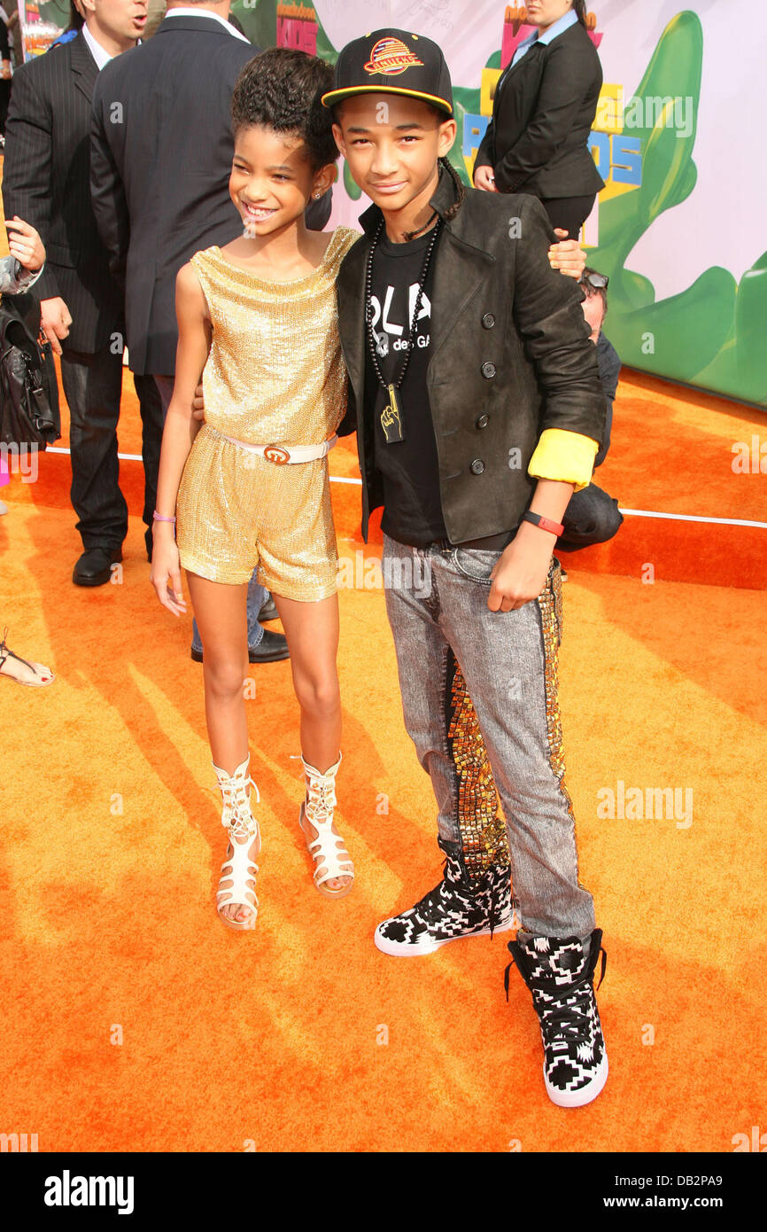 Red carpet siblings hires stock photography and images Alamy