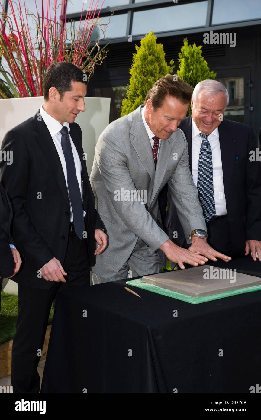 Ceremony of the handprints of Arnold Schwarzenegger in the presence of First Deputy Lisnard Mr David and Mr Bernard Brochand Mayor of Cannes at Mip TV in Cannes Stock Photo
