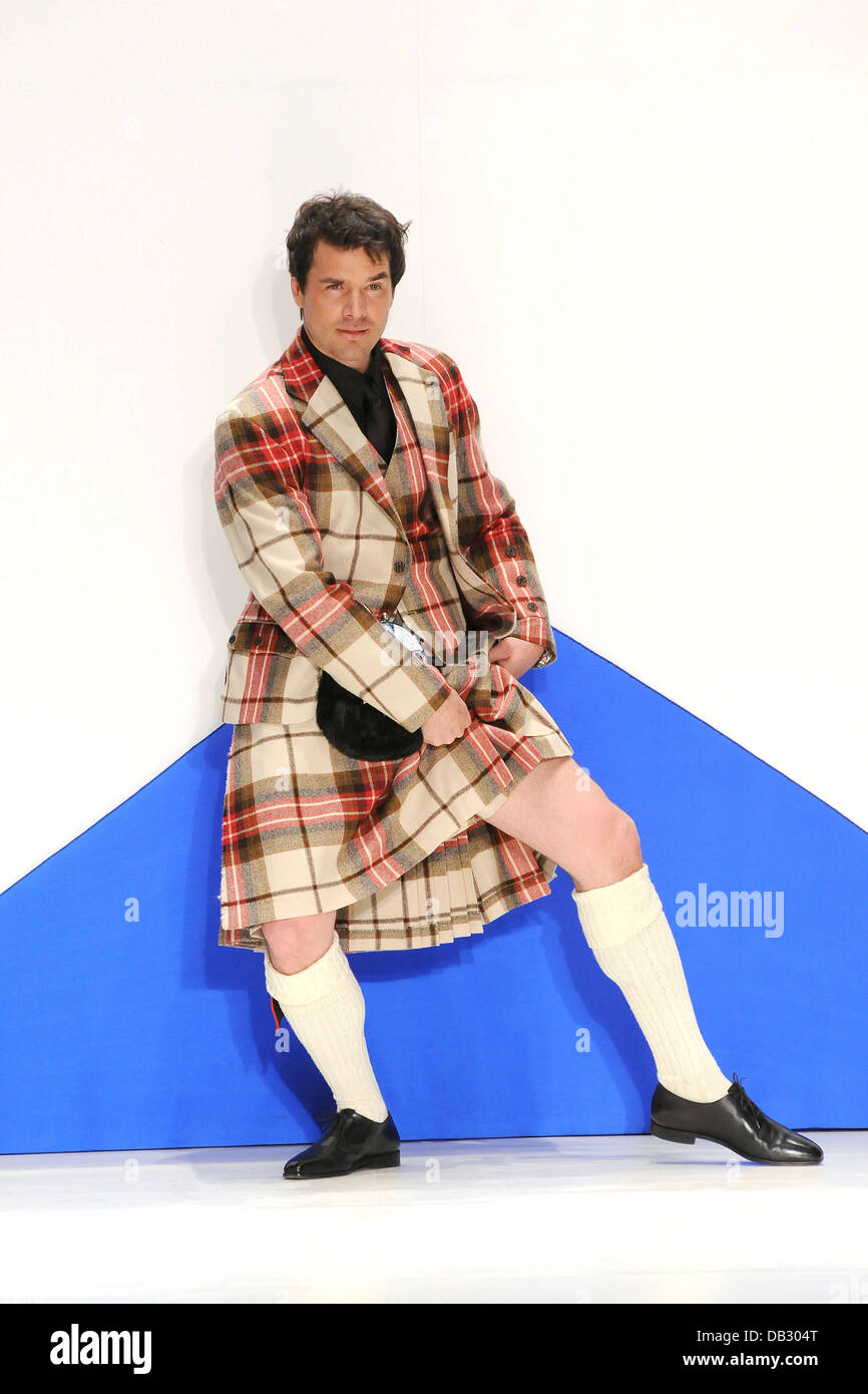 Matthew Settle 9th Annual Dressed to Kilt Charity fashion show at