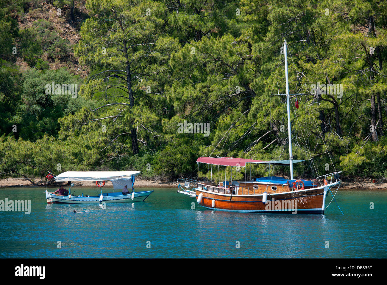 Türkei, Provinz Mugla, Göcek, 12 Island Tour, Segelyacht in einer Bucht Stock Photo