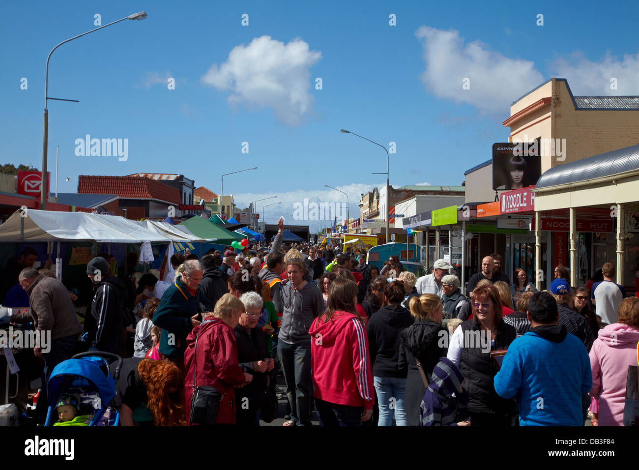 Street fairs hires stock photography and images Alamy