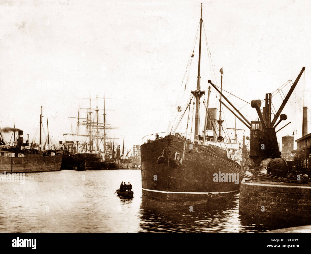 Swansea Docks early 1900s Stock Photo