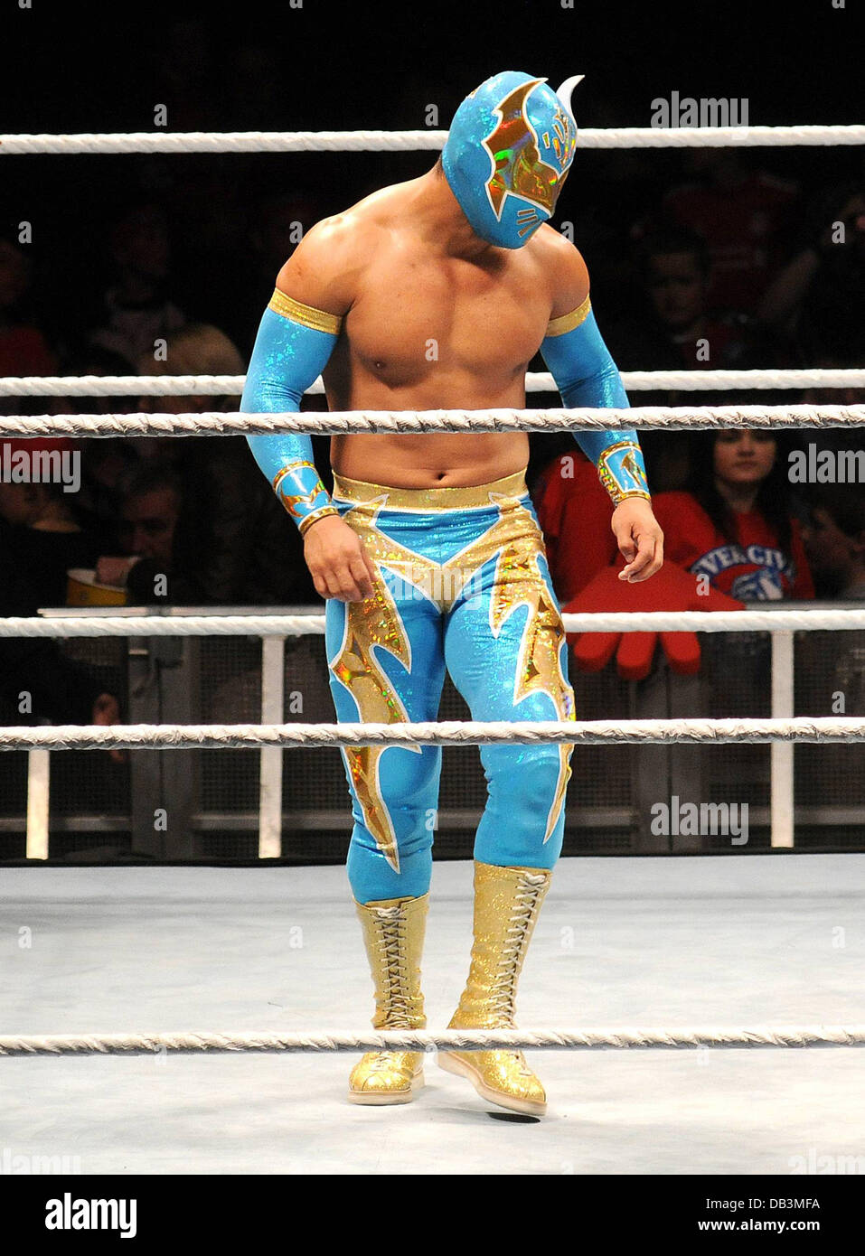 Sin cara hi-res stock photography and images - Alamy