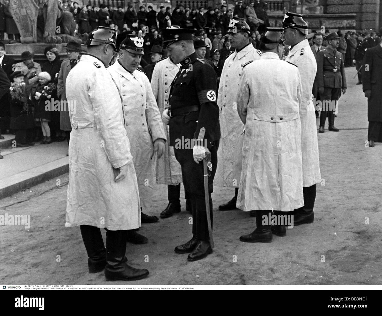 Nazism / National Socialism, politics, annexation of Austria 1938, German and Austrian Policemen, Heldenplatz, Vienna, 15.3.1938,  Nazi Germany, Third Reich, Anschluss, occupation, police, square, 20th century, historic, historical, people, 1930s, Additional-Rights-Clearences-Not Available Stock Photo