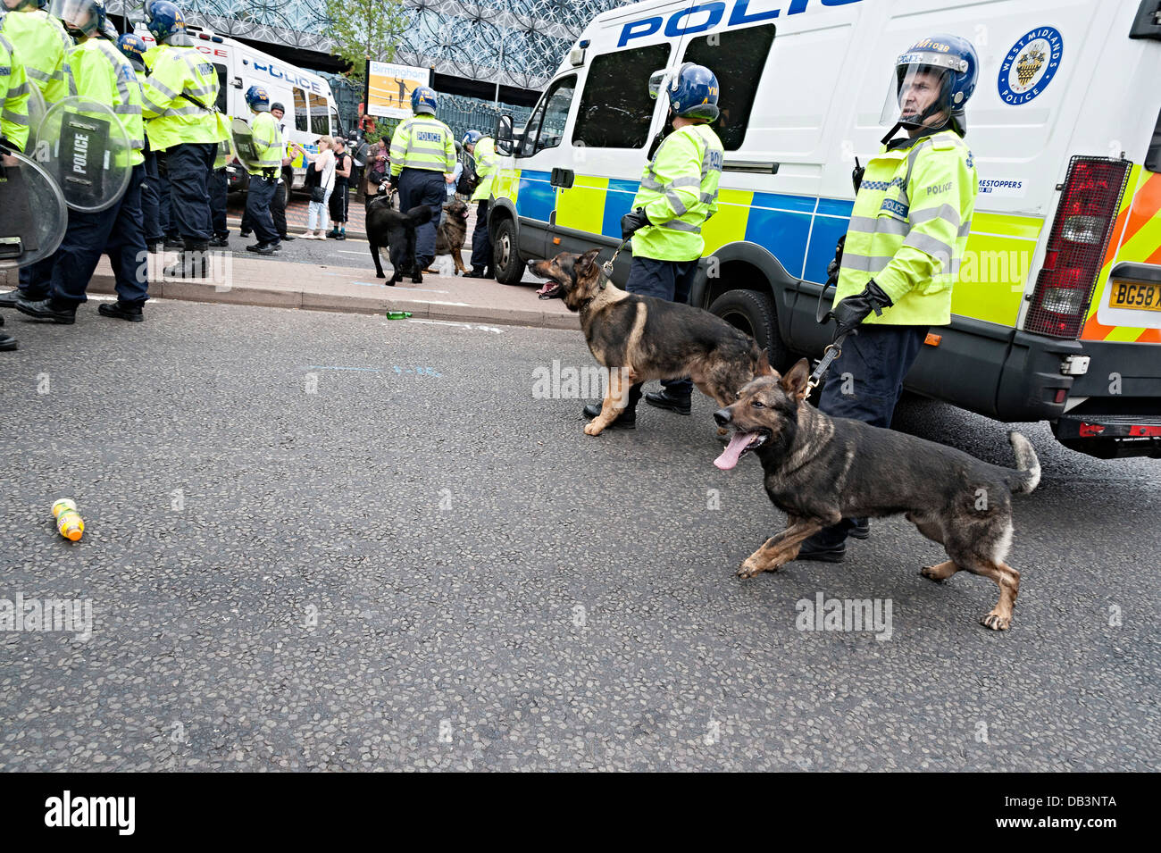 edl protest birmingham july 20th 2013 police dogs being used Stock Photo